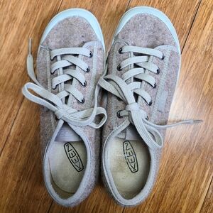 KEEN Women's Elsa Lite Felt Lace Up Lifestyle Sneakers Taupe 1025426 -  Sz 6
